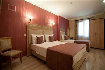 Artefes Hotel 3*