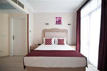 Artefes Hotel Old City& Spa