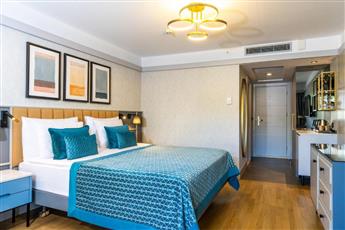 Arum Barut Collection