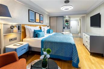 Arum Barut Collection