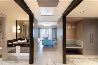 Arum Barut Collection
