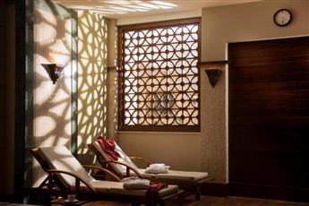 Arum Barut Collection