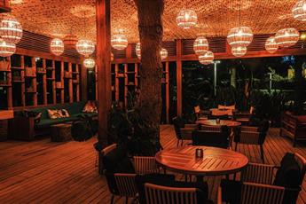 Arum Barut Collection