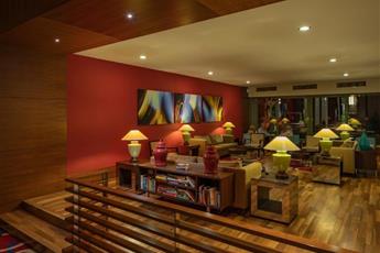 Arum Barut Collection