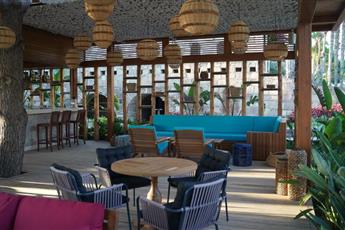 Arum Barut Collection