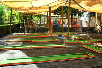Arum Barut Collection