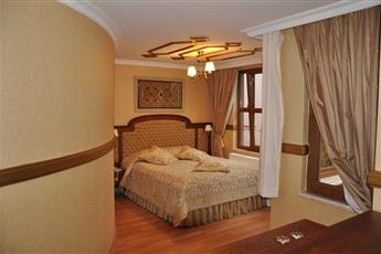 Aruna Hotel 4*