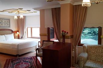 Aruna Hotel