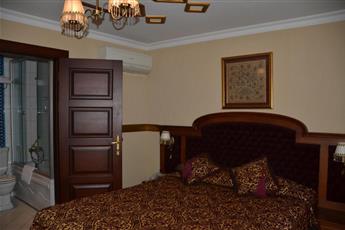 Aruna Hotel