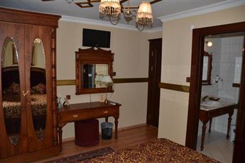 Aruna Hotel