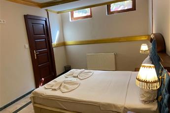 Aruna Hotel