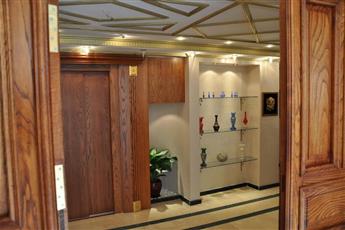 Aruna Hotel