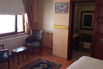 Aruna Hotel