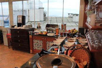Aruna Hotel