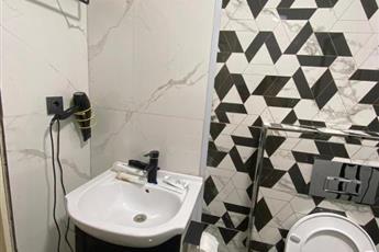 Aruna Hotel