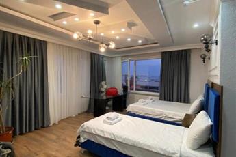 Aruna Hotel