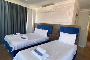 Aruna Hotel