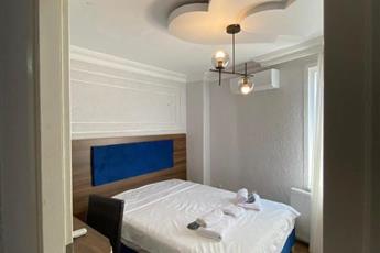 Aruna Hotel