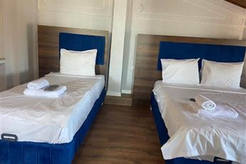 Aruna Hotel