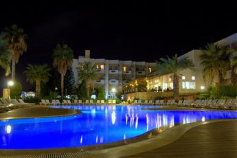 Aska Bayview Resort