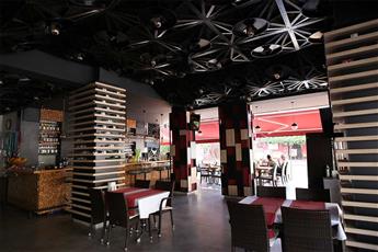 Aslan Corner Hotel