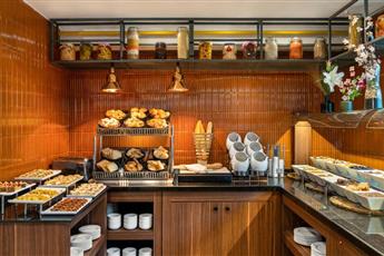 Aspera Hotel Altunizade 4*