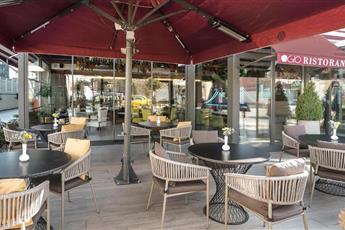 Aspera Hotel Altunizade 4*