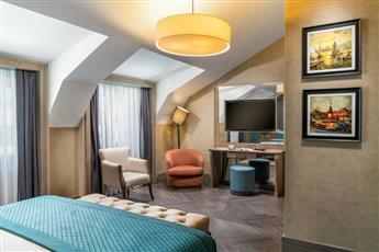 Aspera Hotel Altunizade 4*