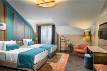 Aspera Hotel Altunizade 4*