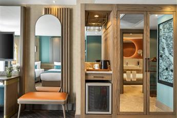 Aspera Hotel Altunizade 4*