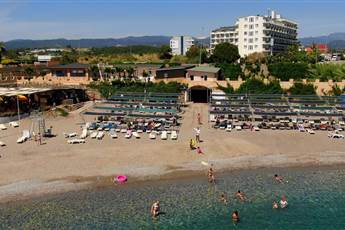 Asrin Beach Hotel 4*