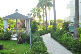 Asrin Beach Hotel 4*