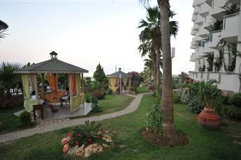 Asrin Beach Hotel 4*