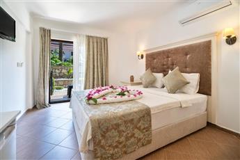 Ata Lagoon Beach Hotel 4*