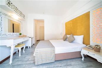 Ata Lagoon Beach Hotel 4*