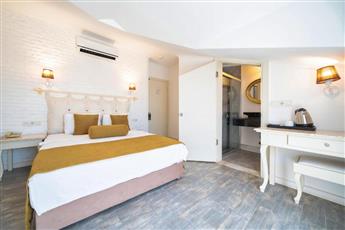 Ata Lagoon Beach Hotel 4*