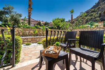 Ata Lagoon Beach Hotel 4*