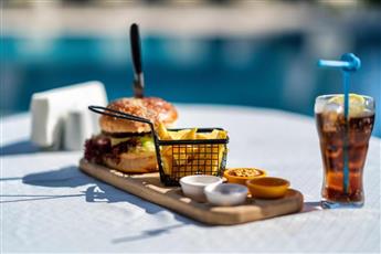 Ata Lagoon Beach Hotel 4*