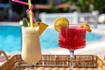 Ata Lagoon Beach Hotel 4*