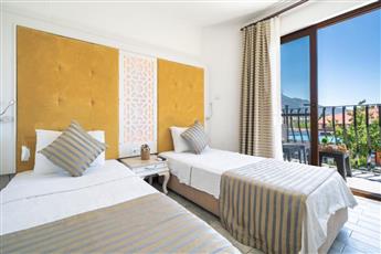 Ata Lagoon Beach Hotel 4*