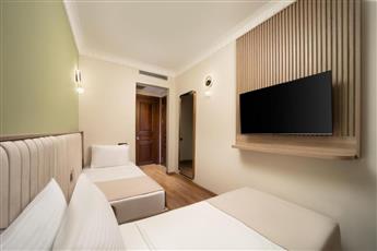 Atik Palace Hotel 3*