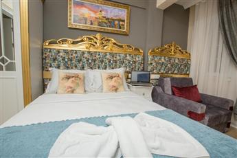Atlantis Royal Hotel