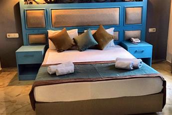Atrium Hotel 3*