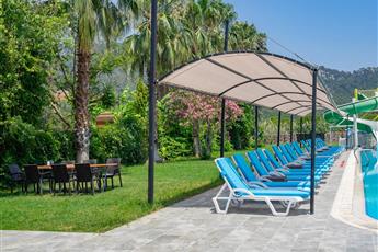 Aura Resort Hotel 4*