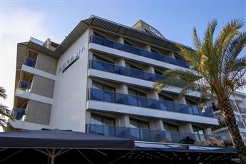 Aurasia Beach Hotel 3*
