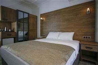 Aurasia Beach Hotel 3*