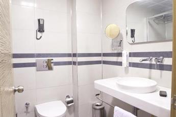 Aurasia Beach Hotel 3*