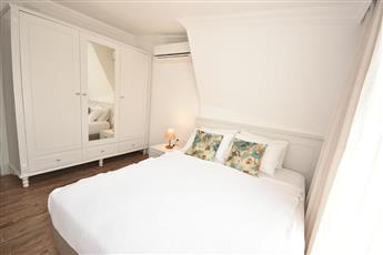 Aurasia Beach Hotel