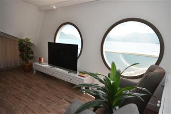 Aurasia Beach Hotel