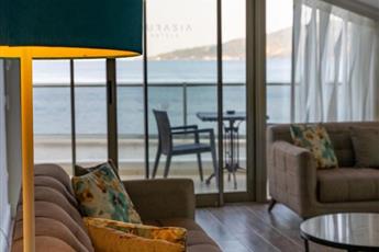 Aurasia Beach Hotel